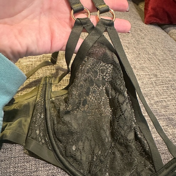 Victoria's Secret LOT 36D/36DD/ Large - Picture 15 of 16